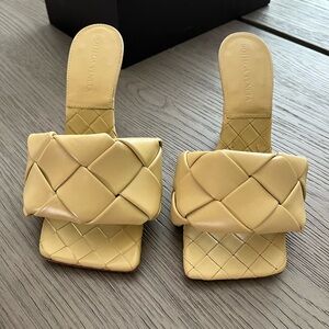 Bottega Veneta Lido Leather Slides Stiletto Heels Sandals Sz 34.5 / 4.5